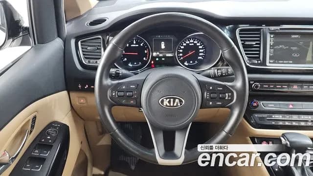 2018 Kia All New Carnival 9-seater Noblesse Sold VIN KNAME81ABJS393439 – photo 25 2018 Kia All New Carnival 9-seater Noblesse Sold VIN KNAME81ABJS393439 – photo 25