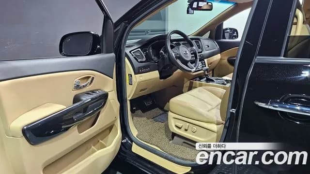 2018 Kia All New Carnival 9-seater Noblesse Sold VIN KNAME81ABJS395656 – photo 18 2018 Kia All New Carnival 9-seater Noblesse Sold VIN KNAME81ABJS395656 – photo 18