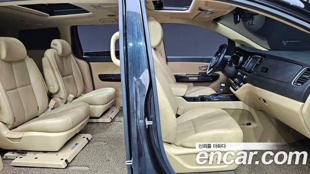 2018 Kia All New Carnival 9-seater Noblesse Sold VIN KNAME81ABJS395656 – photo 23 2018 Kia All New Carnival 9-seater Noblesse Sold VIN KNAME81ABJS395656 – photo 23