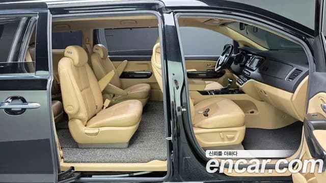 2018 Kia All New Carnival 9-seater Noblesse Sold VIN KNAME81ABJS407265 – interior seats 2018 Kia All New Carnival 9-seater Noblesse Sold VIN KNAME81ABJS407265 – interior seats