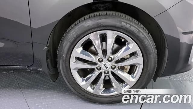 2018 Kia All New Carnival 9-seater Noblesse Sold VIN KNAME81ABJS407265 – photo 15 2018 Kia All New Carnival 9-seater Noblesse Sold VIN KNAME81ABJS407265 – photo 15