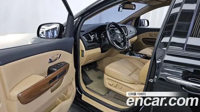 2018 Kia All New Carnival 9-seater Hi-Limousine Sold VIN KNAME81ABJS415279 – photo 11 2018 Kia All New Carnival 9-seater Hi-Limousine Sold VIN KNAME81ABJS415279 – photo 11