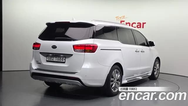 2018 Kia All New Carnival 9-seater Noblesse Sold VIN KNAME81ABJS421095 – interior seats 2018 Kia All New Carnival 9-seater Noblesse Sold VIN KNAME81ABJS421095 – interior seats