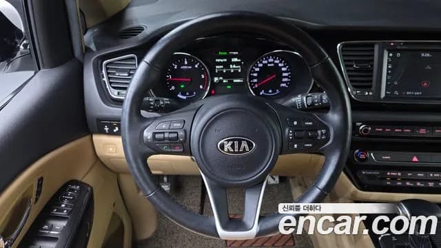 2018 Kia All New Carnival 9-seater Noblesse Sold VIN KNAME81ABJS421095 – exterior detail 2018 Kia All New Carnival 9-seater Noblesse Sold VIN KNAME81ABJS421095 – exterior detail