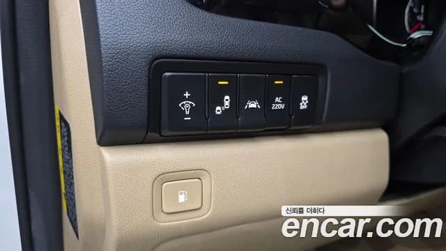 2018 Kia All New Carnival 9-seater Noblesse Sold VIN KNAME81ABJS421095 – trunk area 2018 Kia All New Carnival 9-seater Noblesse Sold VIN KNAME81ABJS421095 – trunk area