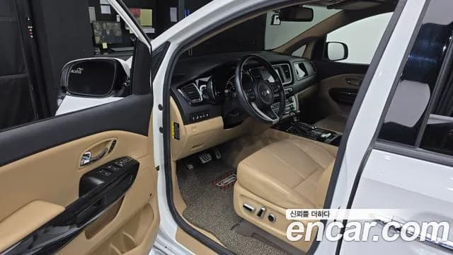 2018 Kia All New Carnival 9-seater Noblesse Sold VIN KNAME81ABJS421095 – photo 19 2018 Kia All New Carnival 9-seater Noblesse Sold VIN KNAME81ABJS421095 – photo 19