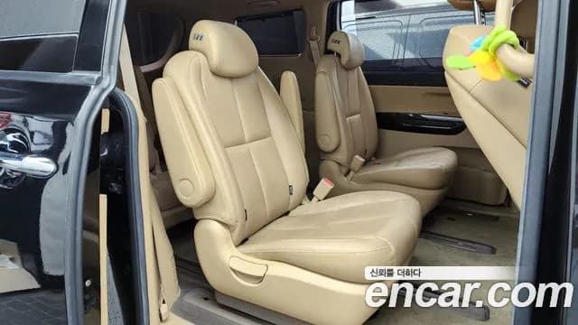 2018 Kia All New Carnival 9-seater Noblesse Sold VIN KNAME81ABJS425472 – photo 11 2018 Kia All New Carnival 9-seater Noblesse Sold VIN KNAME81ABJS425472 – photo 11