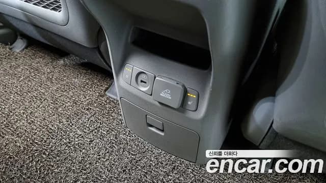 2018 Kia All New Carnival 9-seater Noblesse Sold VIN KNAME81ABJS430150 – interior seats 2018 Kia All New Carnival 9-seater Noblesse Sold VIN KNAME81ABJS430150 – interior seats