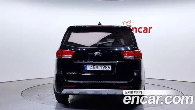 2018 Kia All New Carnival 9-seater Noblesse Sold VIN KNAME81ABJS430150 – photo 11 2018 Kia All New Carnival 9-seater Noblesse Sold VIN KNAME81ABJS430150 – photo 11