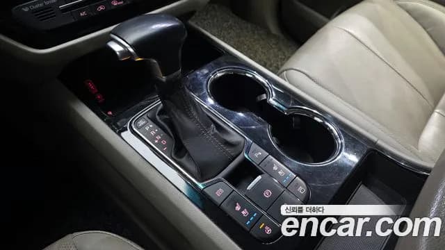 2019 Kia The New Carnival 9-Seater Noblesse Special Sold VIN KNAME81ABKS450158 – engine bay 2019 Kia The New Carnival 9-Seater Noblesse Special Sold VIN KNAME81ABKS450158 – engine bay