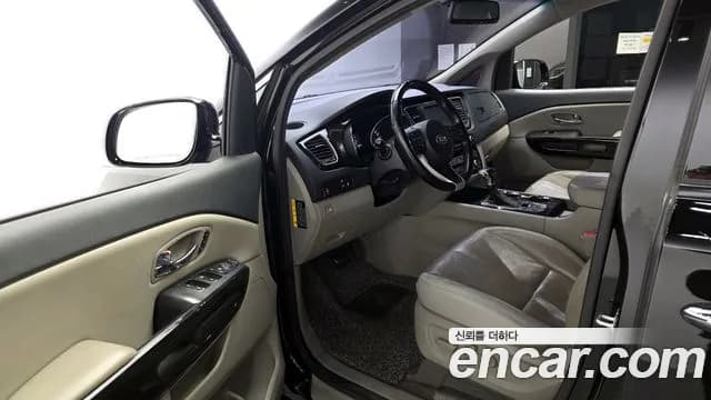 2019 Kia The New Carnival 9-Seater Noblesse Special Sold VIN KNAME81ABKS450158 – undercarriage 2019 Kia The New Carnival 9-Seater Noblesse Special Sold VIN KNAME81ABKS450158 – undercarriage