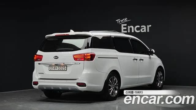 2019 Kia The New Carnival 9-Seater Noblesse Special Sold VIN KNAME81ABKS452404 – side profile 2019 Kia The New Carnival 9-Seater Noblesse Special Sold VIN KNAME81ABKS452404 – side profile