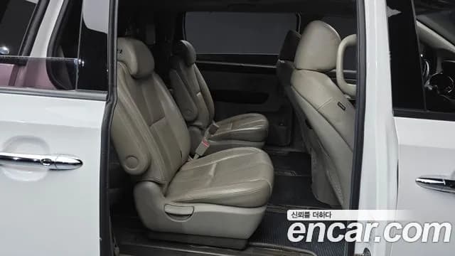 2019 Kia The New Carnival 9-Seater Noblesse Special Sold VIN KNAME81ABKS452588 – interior seats 2019 Kia The New Carnival 9-Seater Noblesse Special Sold VIN KNAME81ABKS452588 – interior seats