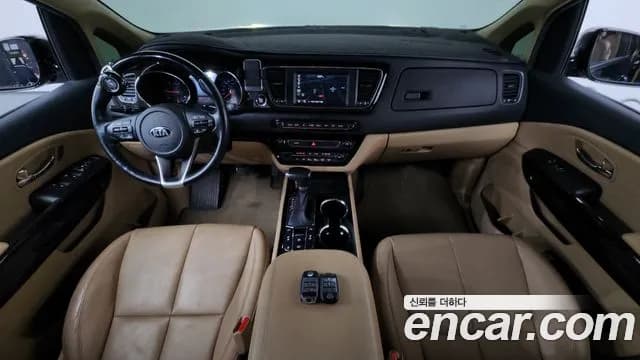 2019 Kia The New Carnival 9-Seater Noblesse Sold VIN KNAME81ABKS455595 – rear exterior 2019 Kia The New Carnival 9-Seater Noblesse Sold VIN KNAME81ABKS455595 – rear exterior