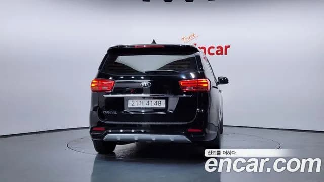 2019 Kia The New Carnival 9-Seater Noblesse Sold VIN KNAME81ABKS455595 – side profile 2019 Kia The New Carnival 9-Seater Noblesse Sold VIN KNAME81ABKS455595 – side profile