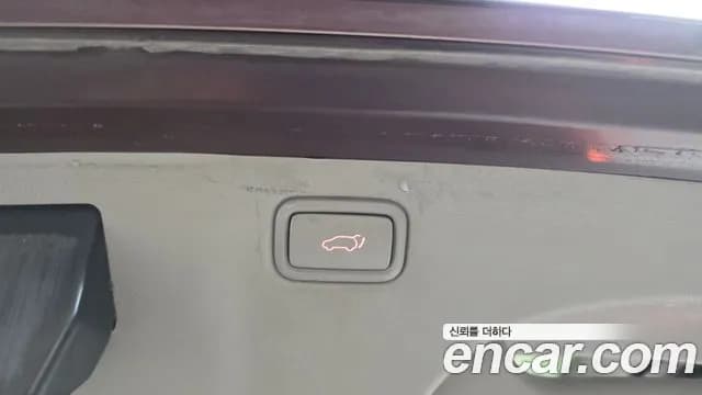 2019 Kia The New Carnival 7-Seater Limousine Sold VIN KNAME81ABKS456968 – photo 13 2019 Kia The New Carnival 7-Seater Limousine Sold VIN KNAME81ABKS456968 – photo 13