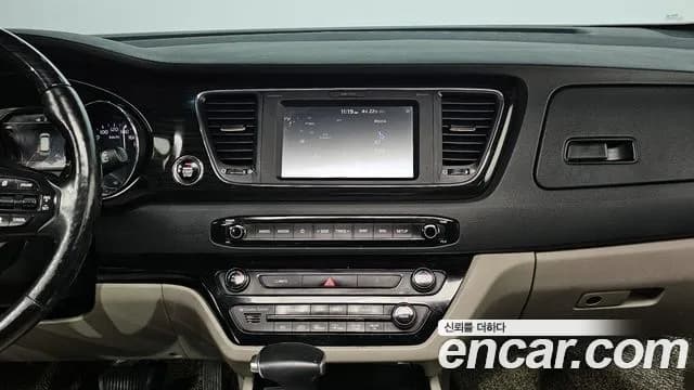 2019 Kia The New Carnival 9-Seater Noblesse Special Sold VIN KNAME81ABKS458308 – photo 16 2019 Kia The New Carnival 9-Seater Noblesse Special Sold VIN KNAME81ABKS458308 – photo 16