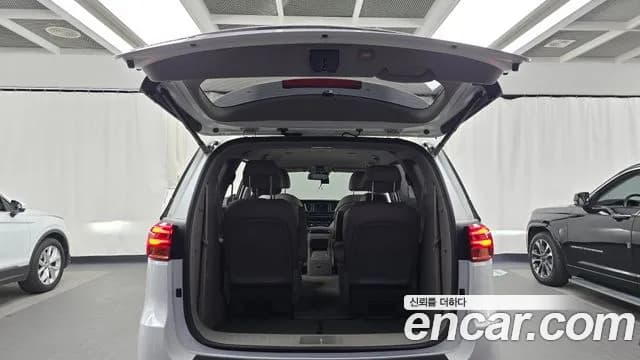 2019 Kia The New Carnival 9-Seater Noblesse Sold VIN KNAME81ABKS459157 – front exterior 2019 Kia The New Carnival 9-Seater Noblesse Sold VIN KNAME81ABKS459157 – front exterior