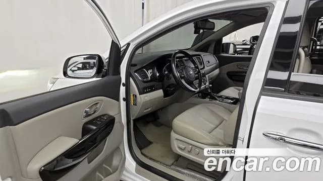 2019 Kia The New Carnival 9-Seater Noblesse Sold VIN KNAME81ABKS459157 – engine bay 2019 Kia The New Carnival 9-Seater Noblesse Sold VIN KNAME81ABKS459157 – engine bay