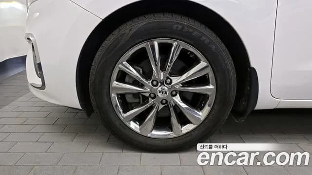 2019 Kia The New Carnival 9-Seater Noblesse Sold VIN KNAME81ABKS459157 – photo 12 2019 Kia The New Carnival 9-Seater Noblesse Sold VIN KNAME81ABKS459157 – photo 12