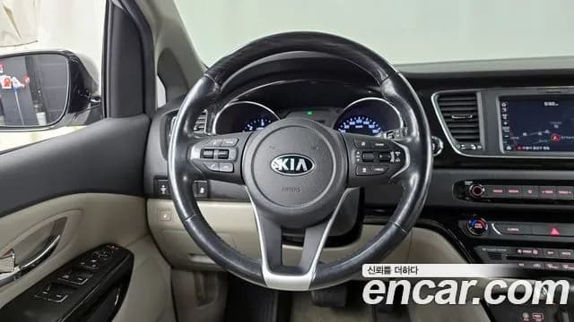 2019 Kia The New Carnival 9-Seater Noblesse Sold VIN KNAME81ABKS459157 – photo 18 2019 Kia The New Carnival 9-Seater Noblesse Sold VIN KNAME81ABKS459157 – photo 18
