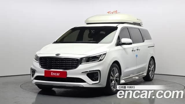2019 Kia The New Carnival 7-Seater Limousine Sold VIN KNAME81ABKS460832 – exterior detail 2019 Kia The New Carnival 7-Seater Limousine Sold VIN KNAME81ABKS460832 – exterior detail