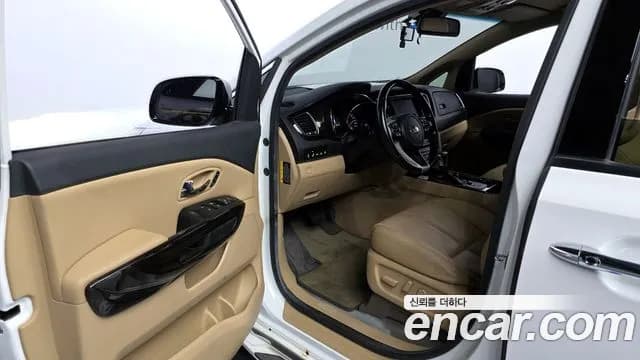 2019 Kia The New Carnival 7-Seater Limousine Sold VIN KNAME81ABKS460832 – photo 13 2019 Kia The New Carnival 7-Seater Limousine Sold VIN KNAME81ABKS460832 – photo 13