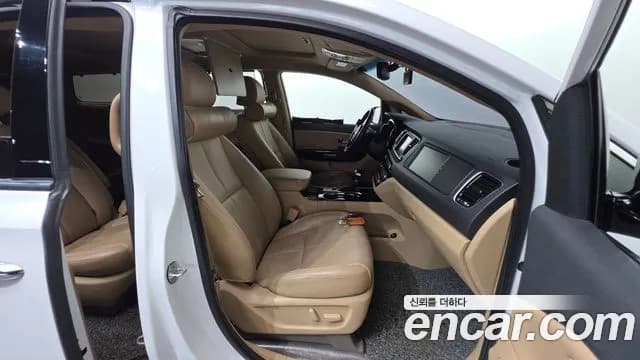 2019 Kia The New Carnival 9-Seater Noblesse Special Sold VIN KNAME81ABKS461081 – photo 13 2019 Kia The New Carnival 9-Seater Noblesse Special Sold VIN KNAME81ABKS461081 – photo 13