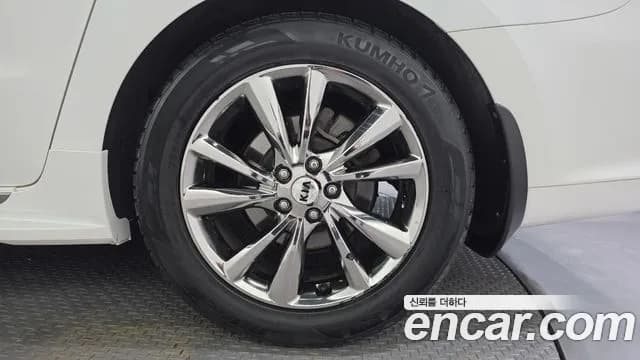 2019 Kia The New Carnival 9-Seater Noblesse Special Sold VIN KNAME81ABKS461081 – photo 15 2019 Kia The New Carnival 9-Seater Noblesse Special Sold VIN KNAME81ABKS461081 – photo 15