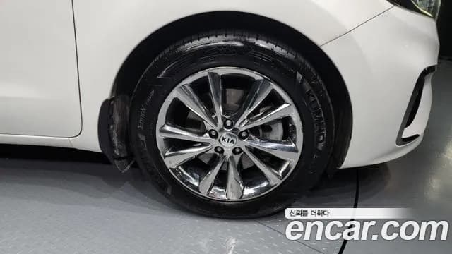 2019 Kia The New Carnival 9-Seater Noblesse Sold VIN KNAME81ABKS465491 – photo 17 2019 Kia The New Carnival 9-Seater Noblesse Sold VIN KNAME81ABKS465491 – photo 17