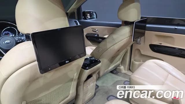 2019 Kia The New Carnival 7-Seater Limousine Sold VIN KNAME81ABKS468623 – photo 18 2019 Kia The New Carnival 7-Seater Limousine Sold VIN KNAME81ABKS468623 – photo 18