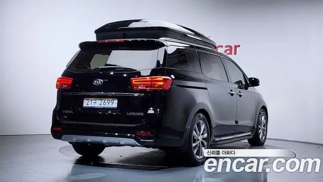 2019 Kia The New Carnival 7-Seater Limousine Sold VIN KNAME81ABKS472300 – front exterior 2019 Kia The New Carnival 7-Seater Limousine Sold VIN KNAME81ABKS472300 – front exterior