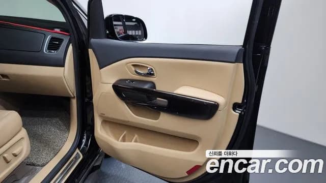 2019 Kia The New Carnival 7-Seater Limousine Sold VIN KNAME81ABKS472300 – photo 11 2019 Kia The New Carnival 7-Seater Limousine Sold VIN KNAME81ABKS472300 – photo 11