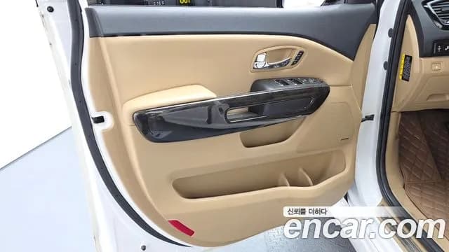 2019 Kia The New Carnival 7-Seater Hi-Limousine Sold VIN KNAME81ABKS479643 – photo 16 2019 Kia The New Carnival 7-Seater Hi-Limousine Sold VIN KNAME81ABKS479643 – photo 16