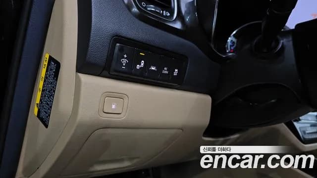 2019 Kia The New Carnival 9-Seater Noblesse Special Sold VIN KNAME81ABKS480070 – exterior detail 2019 Kia The New Carnival 9-Seater Noblesse Special Sold VIN KNAME81ABKS480070 – exterior detail
