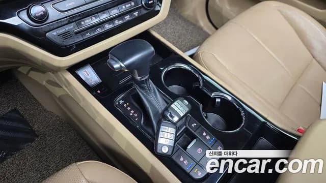 2019 Kia The New Carnival 9-Seater Noblesse Special Sold VIN KNAME81ABKS480070 – undercarriage 2019 Kia The New Carnival 9-Seater Noblesse Special Sold VIN KNAME81ABKS480070 – undercarriage