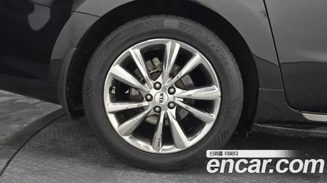 2019 Kia The New Carnival 9-Seater Noblesse Special Sold VIN KNAME81ABKS480070 – photo 15 2019 Kia The New Carnival 9-Seater Noblesse Special Sold VIN KNAME81ABKS480070 – photo 15