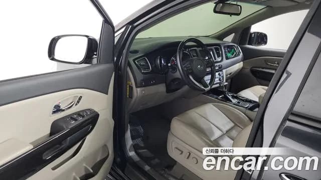 2019 Kia The New Carnival 9-Seater Noblesse Special Sold VIN KNAME81ABKS480072 – photo 15 2019 Kia The New Carnival 9-Seater Noblesse Special Sold VIN KNAME81ABKS480072 – photo 15