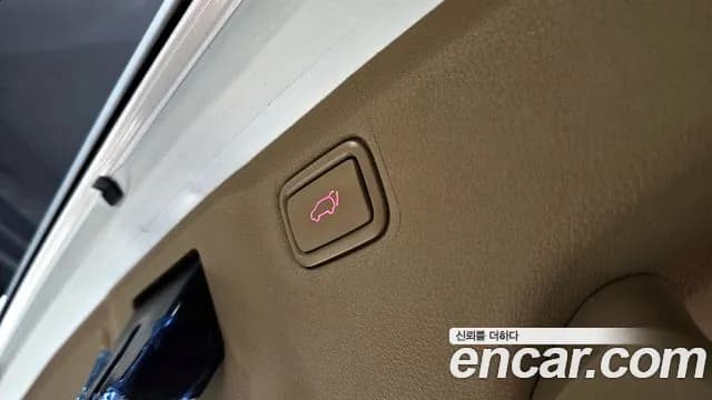 2019 Kia The New Carnival 9-Seater Hi-Limousine Sold VIN KNAME81ABKS486828 – photo 12 2019 Kia The New Carnival 9-Seater Hi-Limousine Sold VIN KNAME81ABKS486828 – photo 12