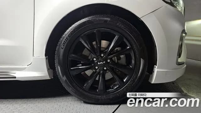 2019 Kia The New Carnival 9-Seater Hi-Limousine Sold VIN KNAME81ABKS486828 – photo 16 2019 Kia The New Carnival 9-Seater Hi-Limousine Sold VIN KNAME81ABKS486828 – photo 16