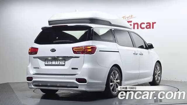 2019 Kia The New Carnival 9-Seater Hi-Limousine Sold VIN KNAME81ABKS493183 – trunk area 2019 Kia The New Carnival 9-Seater Hi-Limousine Sold VIN KNAME81ABKS493183 – trunk area