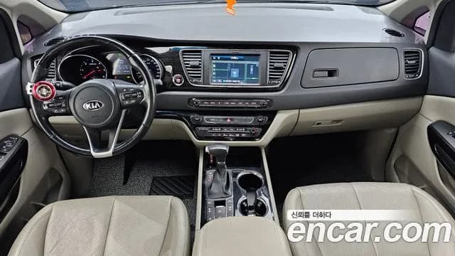 2019 Kia The New Carnival 9-Seater Noblesse Special Sold VIN KNAME81ABKS493626 – interior seats 2019 Kia The New Carnival 9-Seater Noblesse Special Sold VIN KNAME81ABKS493626 – interior seats