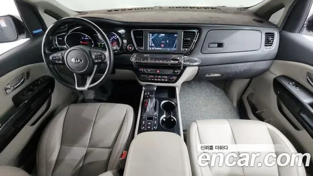 2019 Kia The New Carnival 7-Seater Limousine Sold VIN KNAME81ABKS494013 – photo 12 2019 Kia The New Carnival 7-Seater Limousine Sold VIN KNAME81ABKS494013 – photo 12