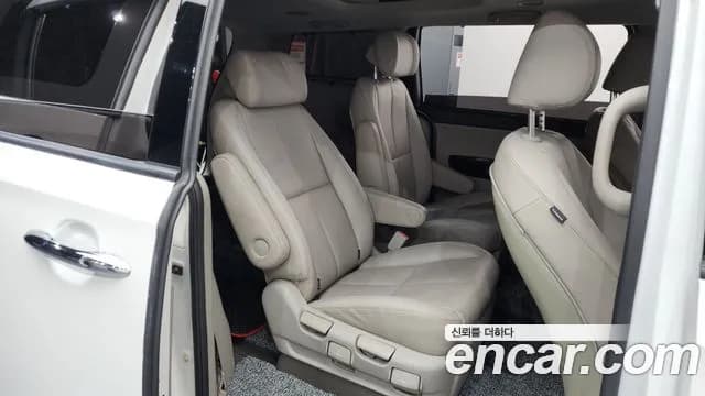 2019 Kia The New Carnival 7-Seater Limousine Sold VIN KNAME81ABKS494013 – photo 19 2019 Kia The New Carnival 7-Seater Limousine Sold VIN KNAME81ABKS494013 – photo 19
