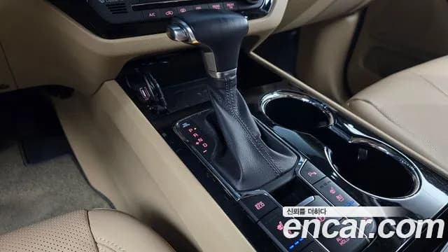 2019 Kia The New Carnival 7-Seater Limousine Sold VIN KNAME81ABKS494228 – photo 19 2019 Kia The New Carnival 7-Seater Limousine Sold VIN KNAME81ABKS494228 – photo 19