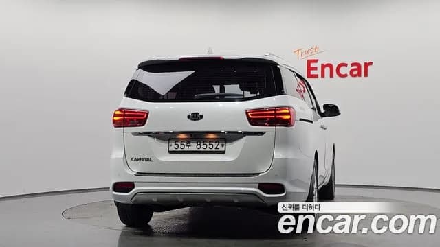2019 Kia The New Carnival 9-Seater Noblesse Sold VIN KNAME81ABKS495340 – exterior detail 2019 Kia The New Carnival 9-Seater Noblesse Sold VIN KNAME81ABKS495340 – exterior detail