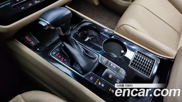 2019 Kia The New Carnival 9-Seater Hi-Limousine Sold VIN KNAME81ABKS495380 – photo 16 2019 Kia The New Carnival 9-Seater Hi-Limousine Sold VIN KNAME81ABKS495380 – photo 16
