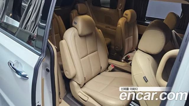 2019 Kia The New Carnival 9-Seater Hi-Limousine Sold VIN KNAME81ABKS498360 – rear exterior 2019 Kia The New Carnival 9-Seater Hi-Limousine Sold VIN KNAME81ABKS498360 – rear exterior