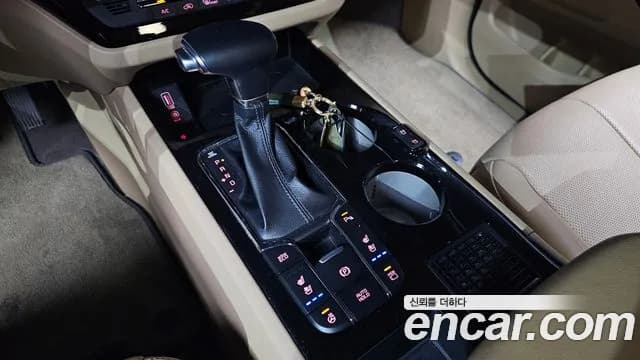 2019 Kia The New Carnival 9-Seater Hi-Limousine Sold VIN KNAME81ABKS498360 – photo 18 2019 Kia The New Carnival 9-Seater Hi-Limousine Sold VIN KNAME81ABKS498360 – photo 18
