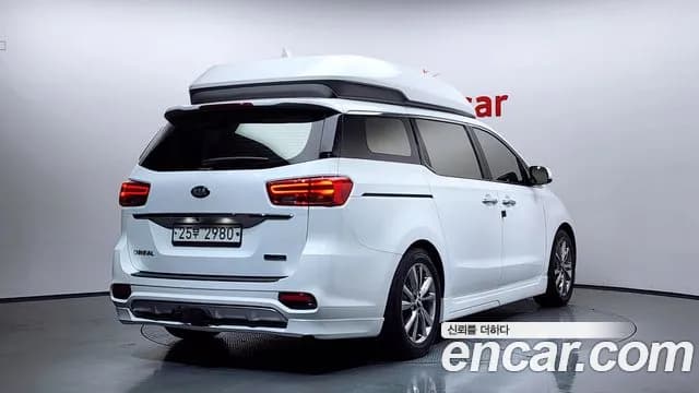 2019 Kia The New Carnival 9-Seater Hi-Limousine Sold VIN KNAME81ABKS498363 – rear exterior 2019 Kia The New Carnival 9-Seater Hi-Limousine Sold VIN KNAME81ABKS498363 – rear exterior